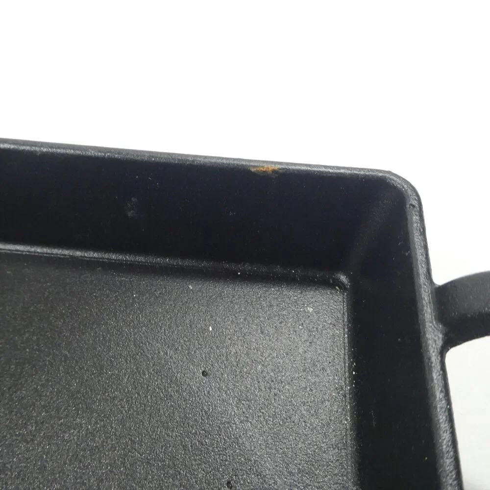 Kuchenprofi Small Serving Pan Cast Iron w/Wooden Stand